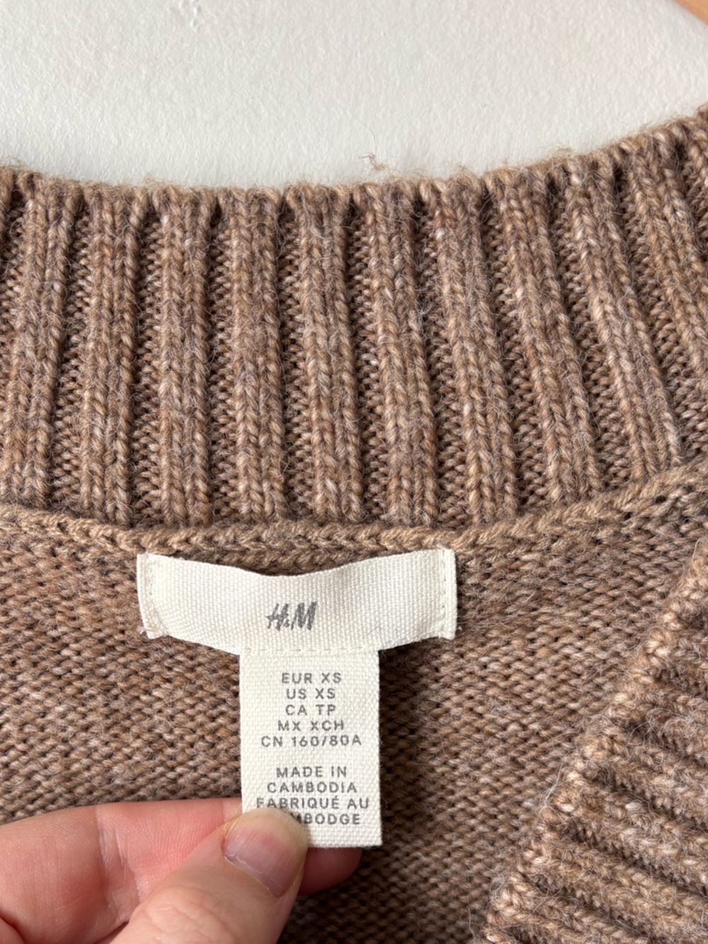 H&M Cable Knit Sweater | Heather Grey | Mock Neck | Size XS | EUC - Picture 3 of 3